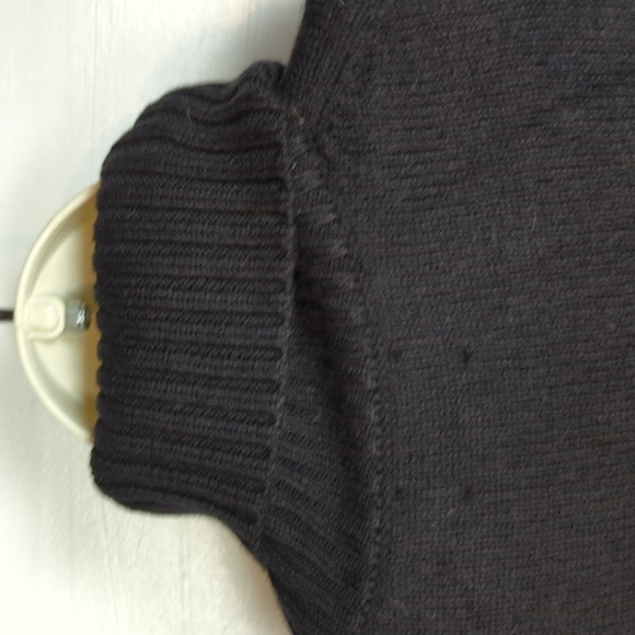 Tuckernuck Sophia Sweater - Picture 8 of 12